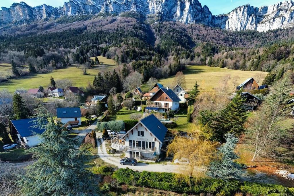 Maison Familiale En Montagne Avec Vue Merveilleuse Sur Le Massif De Belledonne Saint-Bernard  Екстер'єр фото
