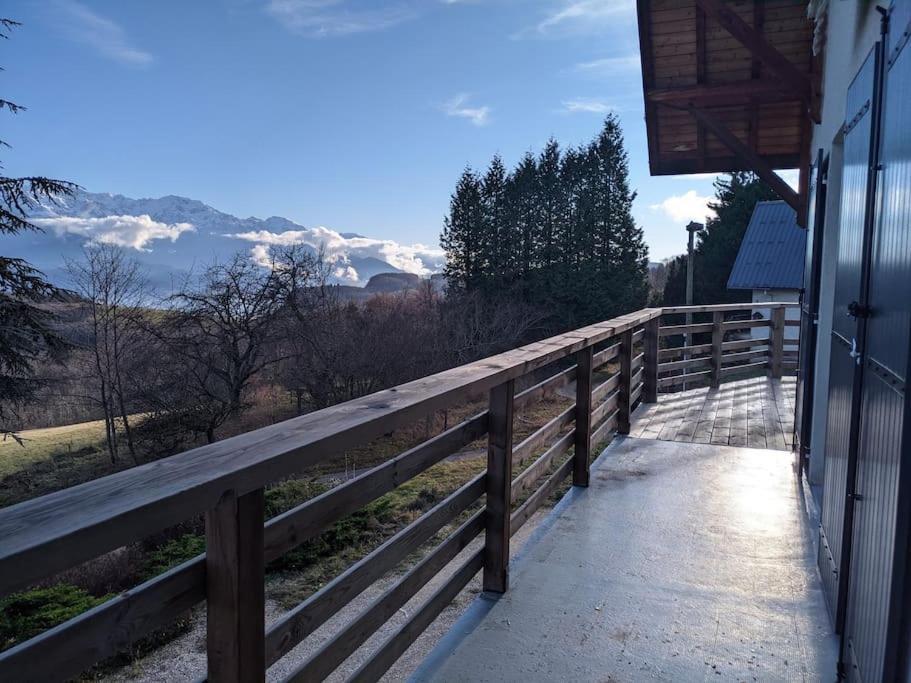 Maison Familiale En Montagne Avec Vue Merveilleuse Sur Le Massif De Belledonne Saint-Bernard  Екстер'єр фото